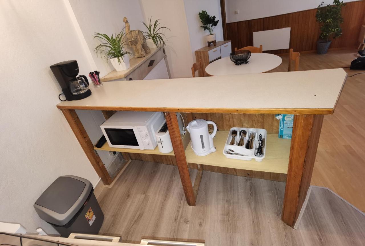 Charmant T2 Meuble Quartier Chateau De По Екстериор снимка