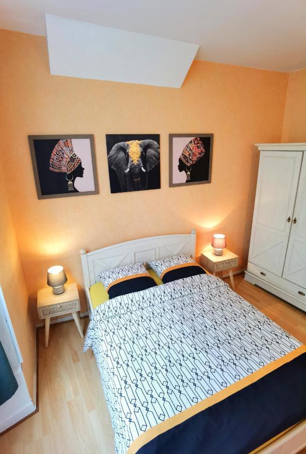 Charmant T2 Meuble Quartier Chateau De По Екстериор снимка