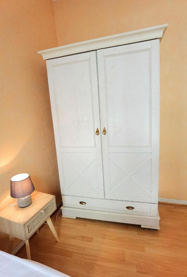 Charmant T2 Meuble Quartier Chateau De По Екстериор снимка